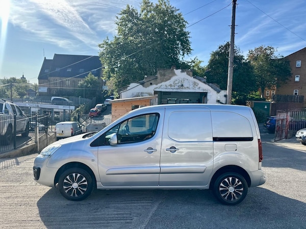 Used Peugeot Partner 2017 for sale - 75872350: Photo 4