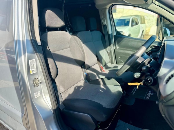 Used Peugeot Partner 2017 for sale - 75872350: Photo 9