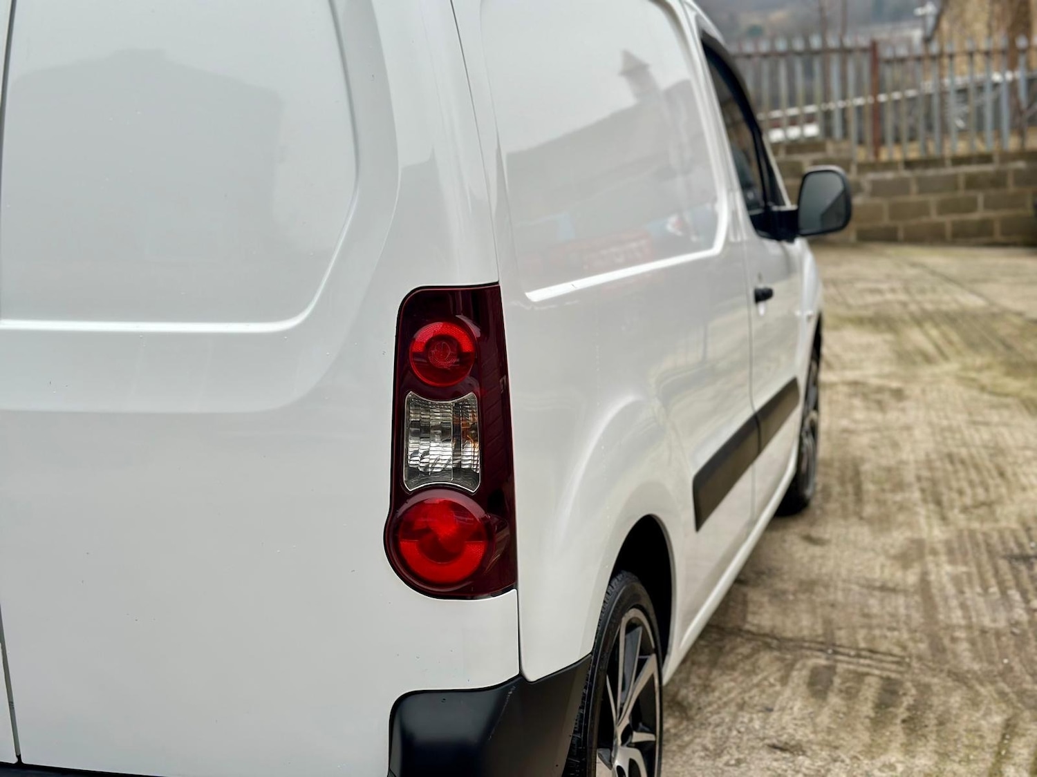 Used Citroen Berlingo 2017 for sale - 77416969: Photo 20