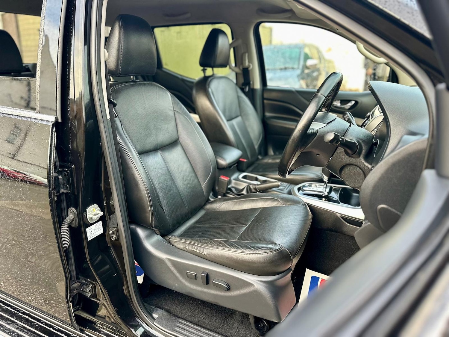 Used Nissan Navara 2019 for sale - 76963019: Photo 10