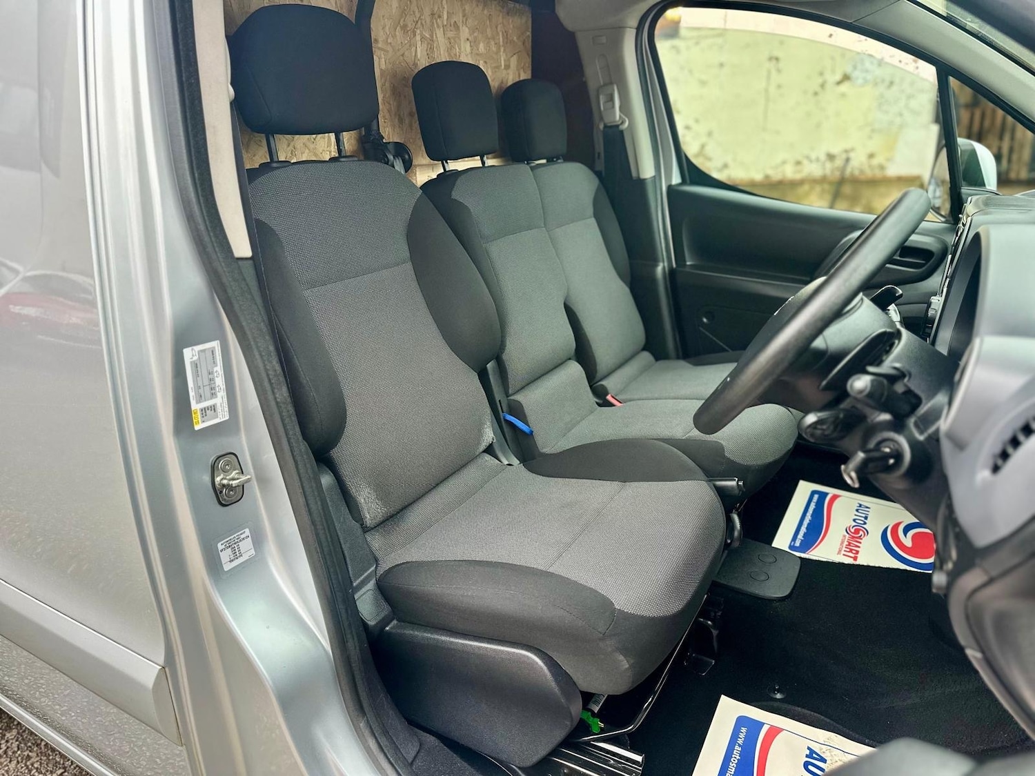 Used Peugeot Partner 2017 for sale - 76556740: Photo 10