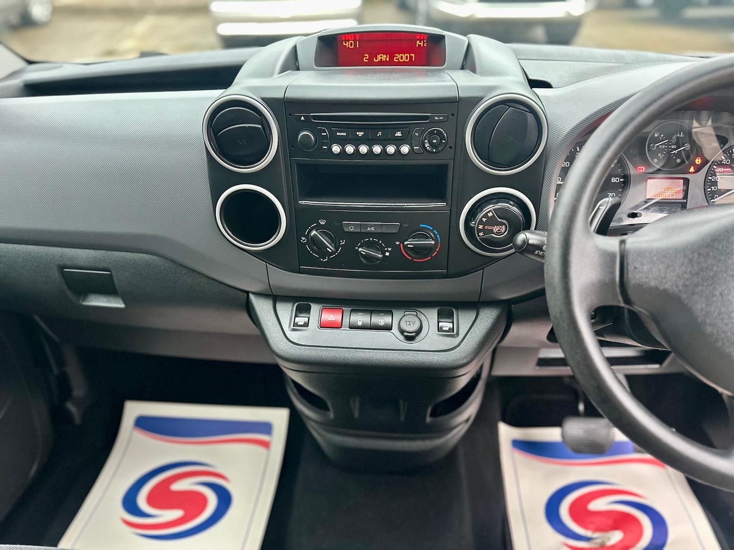 Used Peugeot Partner 2017 for sale - 76556740: Photo 15