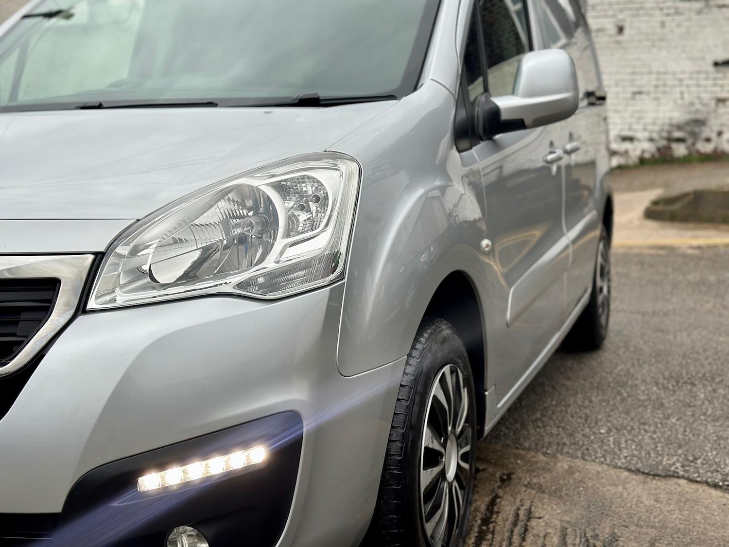 Used Peugeot Partner 2017 for sale - 76556740: Photo 19