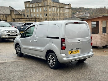 Used Peugeot Partner 2017 for sale - 76556740: Photo