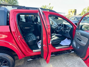 Used Mitsubishi L200 2016 for sale - 78568601: Photo