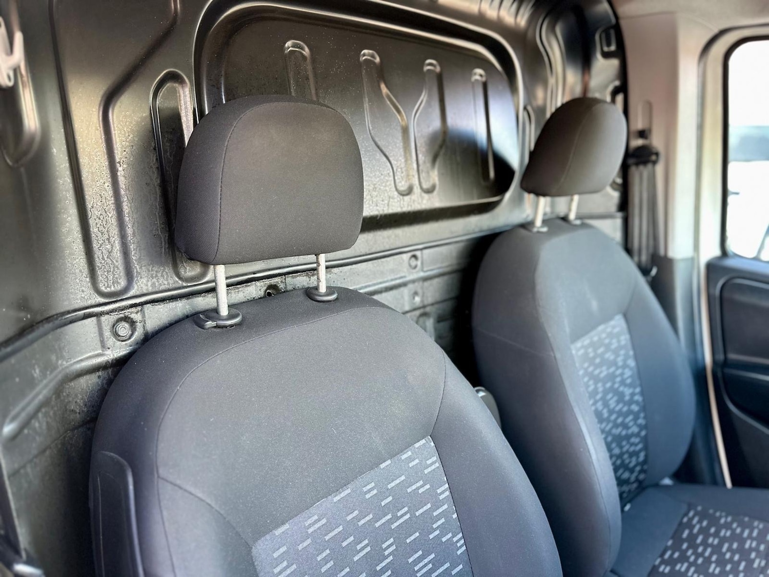 Used Vauxhall Combo 2016 for sale - 75925672: Photo 12