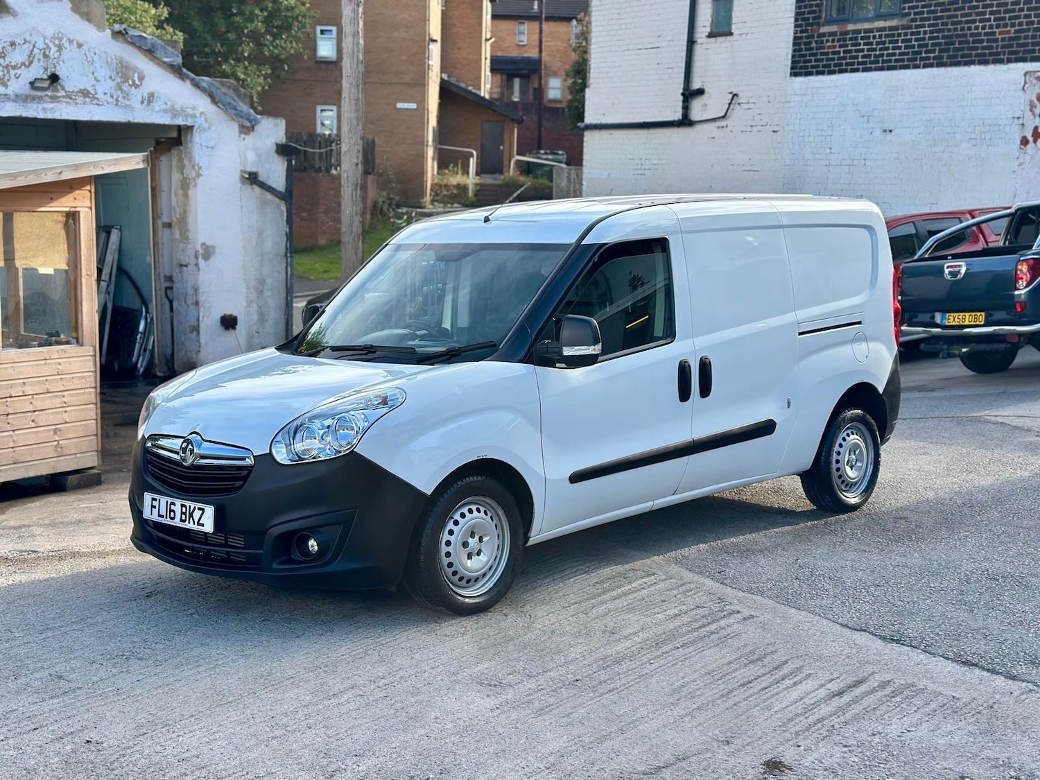 Used Vauxhall Combo 2016 for sale - 75925672: Photo 2