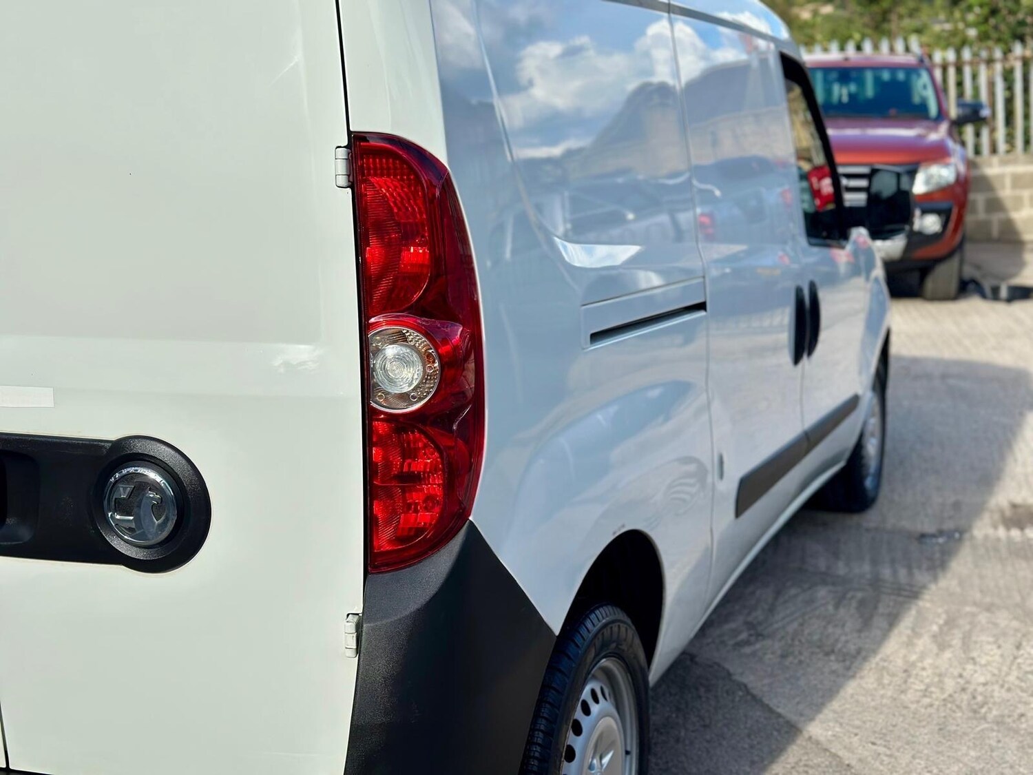 Used Vauxhall Combo 2016 for sale - 75925672: Photo 22