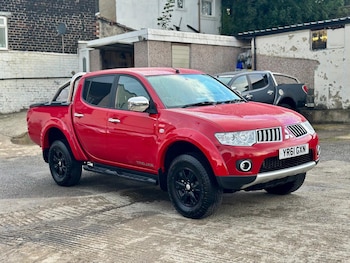 Mitsubishi - L200