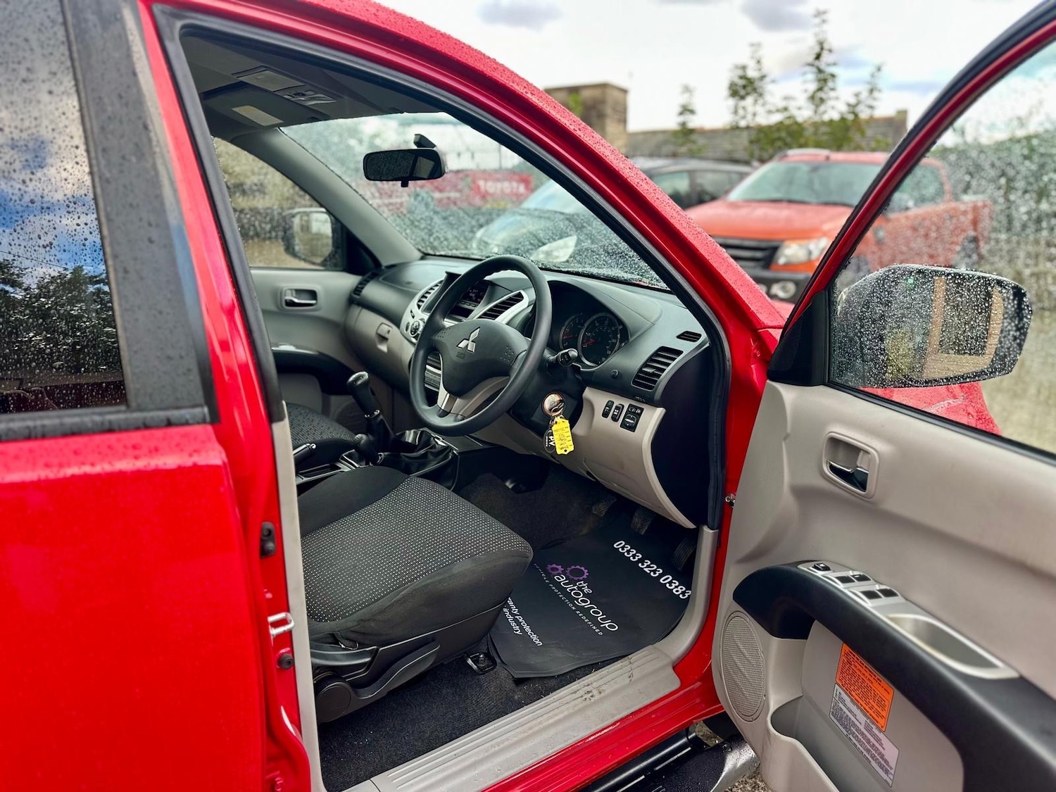 Used Mitsubishi L200 2011 for sale - 75925618: Photo 8