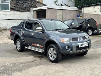 Mitsubishi - L200