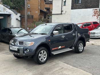 Used Mitsubishi L200 2010 for sale - 75674537: Photo 2