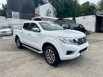 Used Nissan Navara 2016 for sale - 79401787: Photo