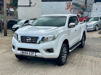 Used Nissan Navara 2016 for sale - 79401787: Photo