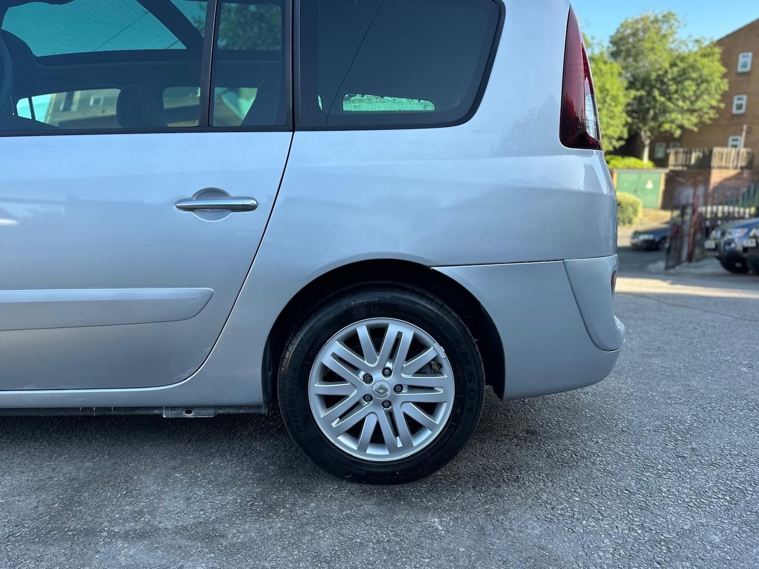 Vehicle 28