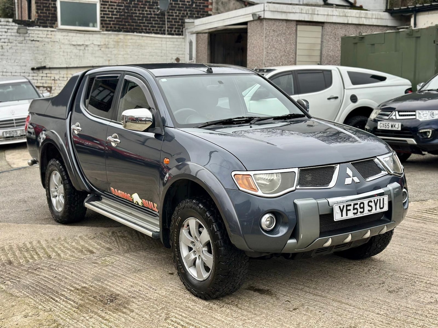 Used Mitsubishi L200 2010 for sale - 77647233: Photo 1