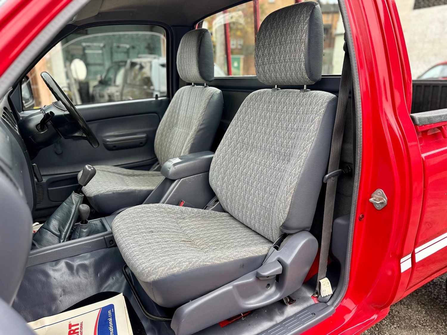 Used Toyota Hilux 2002 for sale - 76562572: Photo 12