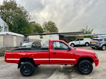 Used Toyota Hilux 2002 for sale - 76562572: Photo