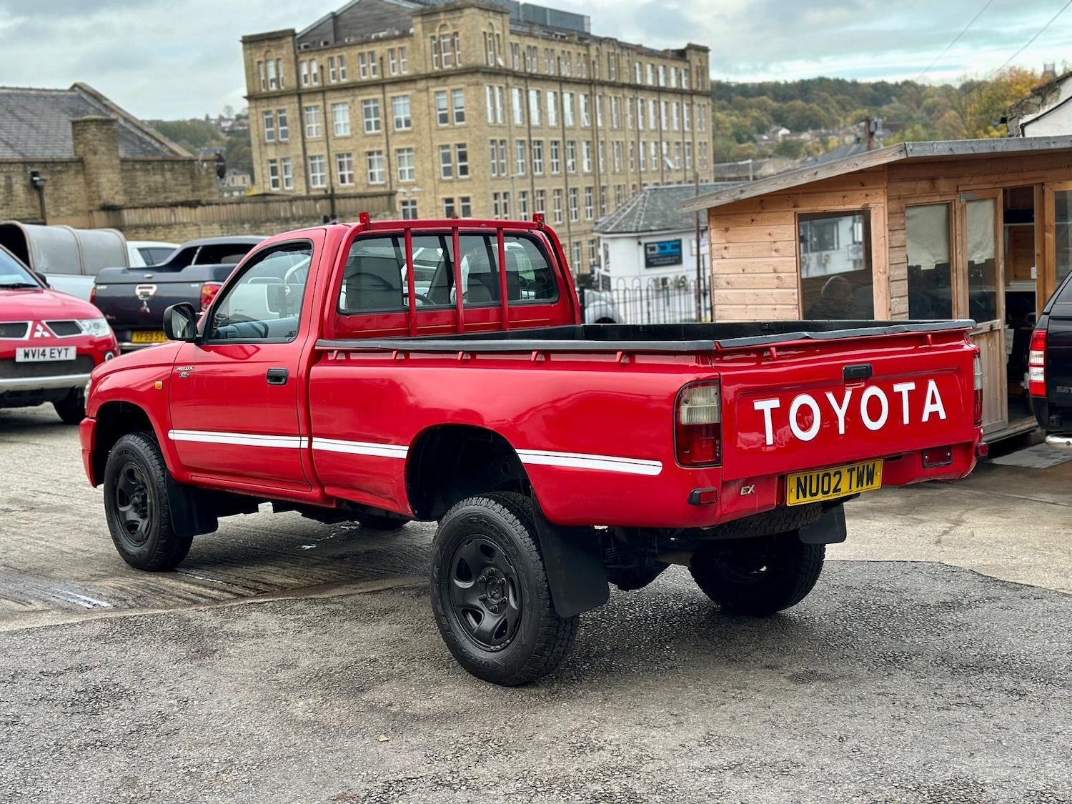 Used Toyota Hilux 2002 for sale - 76562572: Photo 6