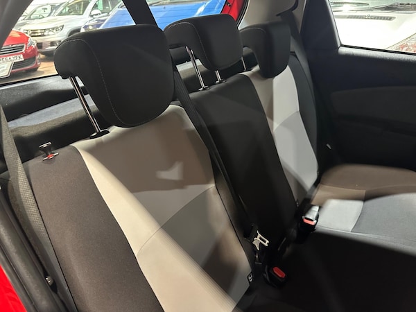 Used Toyota Yaris 2017 for sale - 75623054: Photo 17