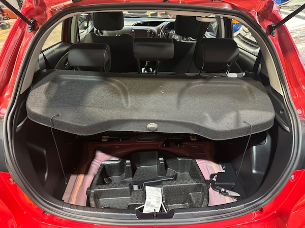 Used Toyota Yaris 2017 for sale - 75623054: Photo 28