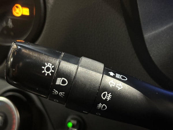 Used Toyota Yaris 2017 for sale - 75623054: Photo 39