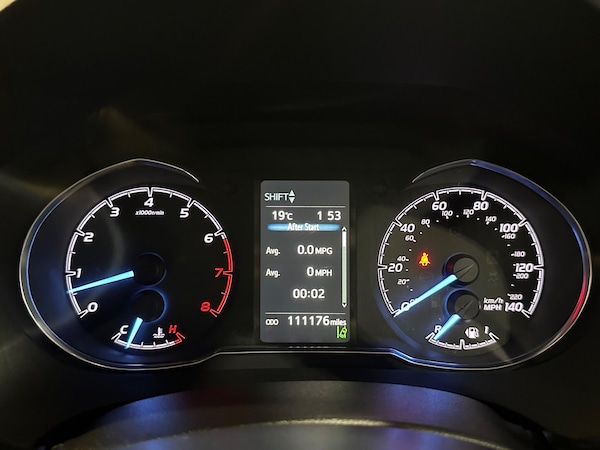 Used Toyota Yaris 2017 for sale - 75623054: Photo 47