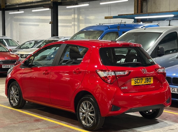 Used Toyota Yaris 2017 for sale - 75623054: Photo 4