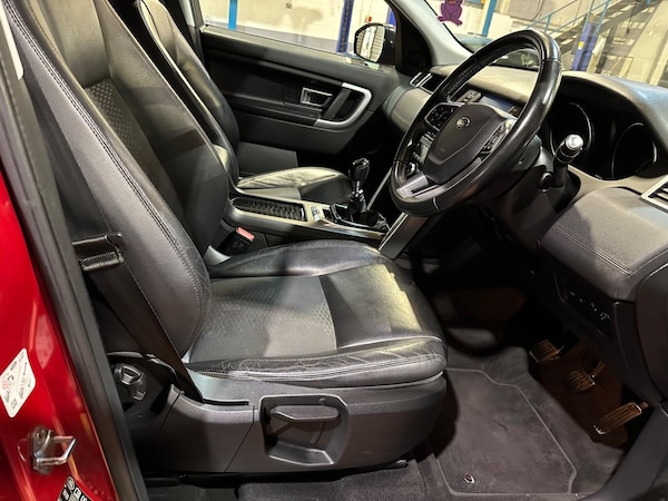 Used Land Rover Discovery Sport 2016 for sale - 74564483: Photo 13