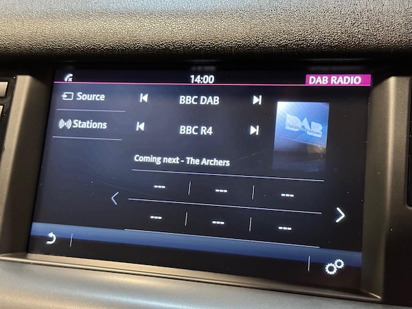 Used Land Rover Discovery Sport 2016 for sale - 74564483: Photo 32