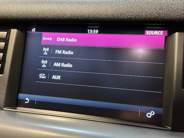 Used Land Rover Discovery Sport 2016 for sale - 74564483: Photo 33