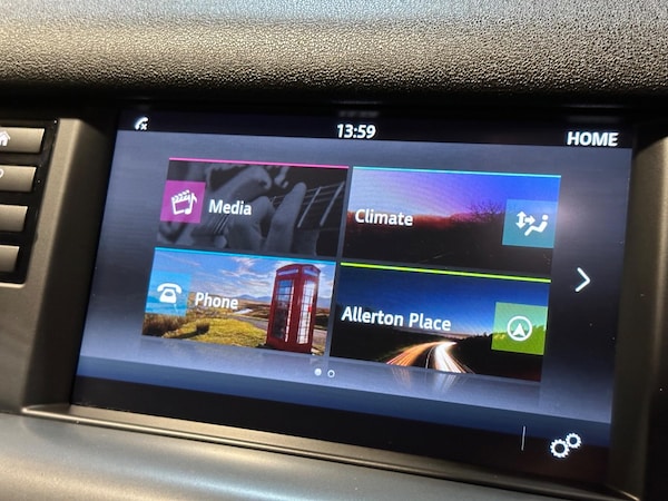 Used Land Rover Discovery Sport 2016 for sale - 74564483: Photo 35