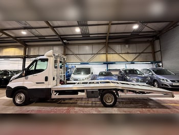 Used Iveco Daily 2015 for sale - 76042864: Photo