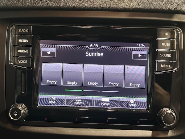 Used Skoda Yeti 2015 for sale - 75246196: Photo 36