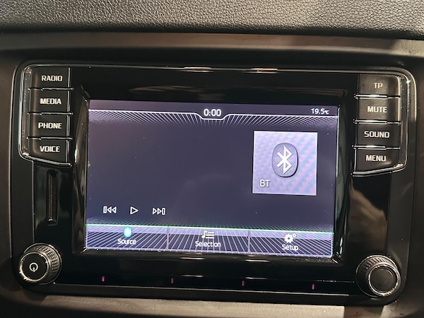 Used Skoda Yeti 2015 for sale - 75246196: Photo 37