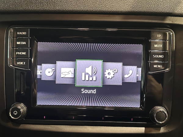 Used Skoda Yeti 2015 for sale - 75246196: Photo 40
