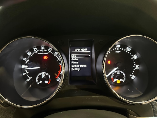 Used Skoda Yeti 2015 for sale - 75246196: Photo 49