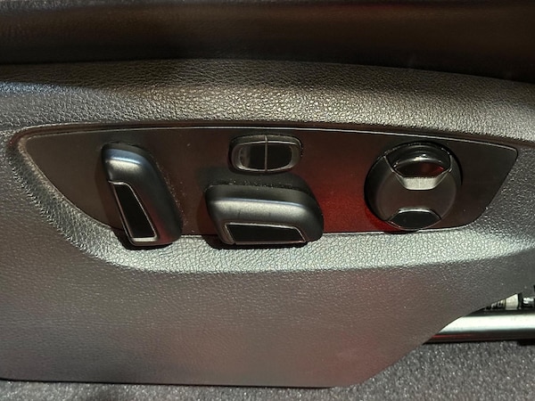 Used Volkswagen Touareg 2021 for sale - 76282852: Photo 21