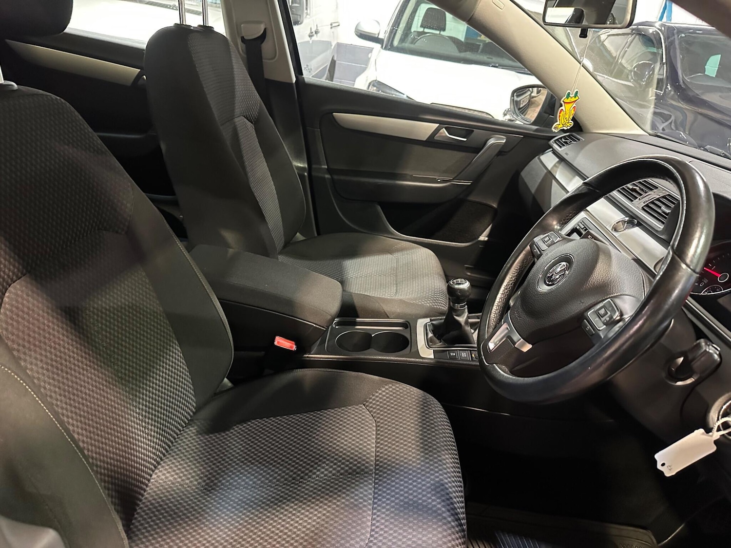 Used Volkswagen Passat 2010 for sale - 76151289: Photo 13