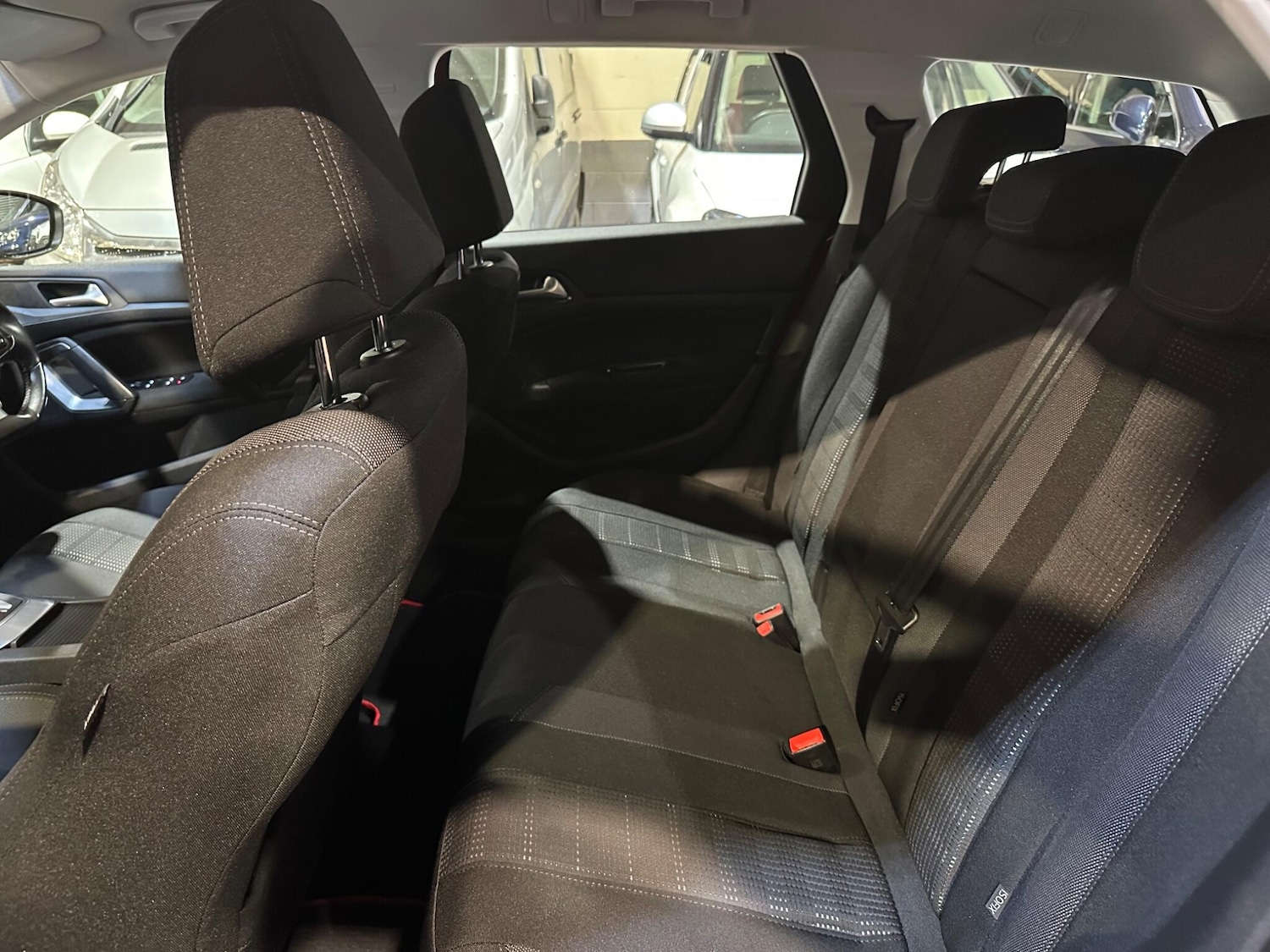 Used Peugeot 308 2015 for sale - 76152009: Photo 24
