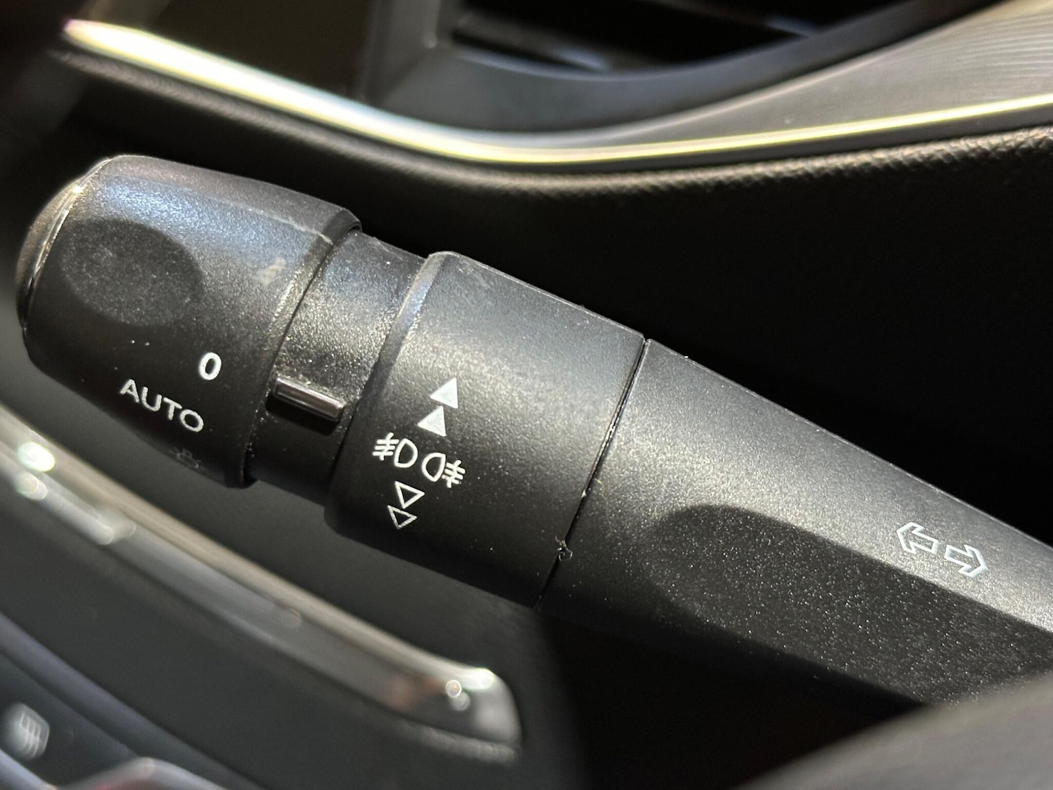 Used Peugeot 308 2015 for sale - 76152009: Photo 35