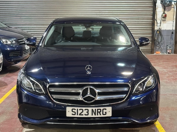 Used Mercedes-Benz E Class 2018 for sale - 76226179: Photo 2