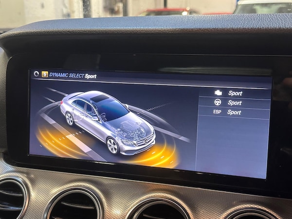 Used Mercedes-Benz E Class 2018 for sale - 76226179: Photo 32