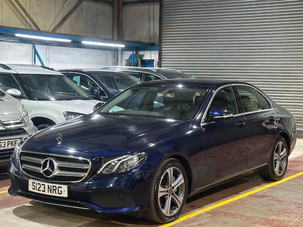 Used Mercedes-Benz E Class 2018 for sale - 76226179: Photo 3