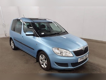 (61) - 1.6 TDI SE Plus MPV 5dr Diesel Manual Euro 5 (90 ps)