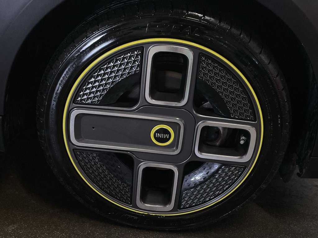 Used MINI Electric Hatch 2021 for sale - 76686440: Photo 12