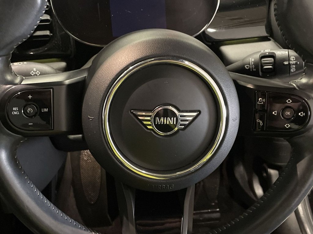 Used MINI Electric Hatch 2021 for sale - 76686440: Photo 22