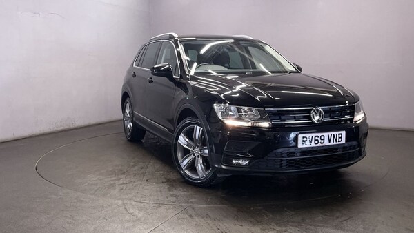 Used Volkswagen Tiguan 2019 for sale - 76105649: Photo 1
