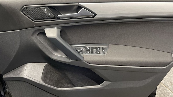 Used Volkswagen Tiguan 2019 for sale - 76105649: Photo 23