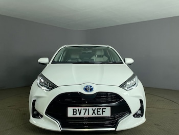 Used Toyota Yaris 2021 for sale - 77110724: Photo